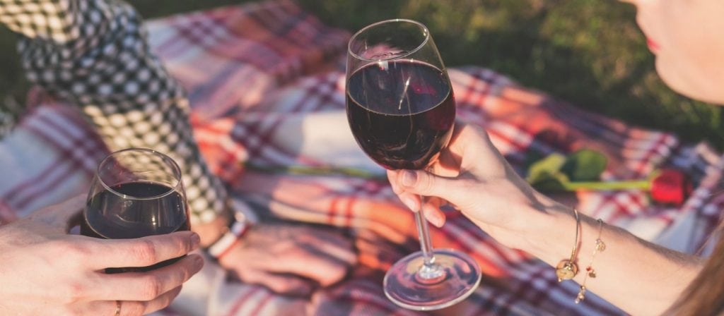 Wineries Where You Can Have a Picnic Lunch in Kelowna | Wineries in Kelowna | Picnic and Wine | How to Have a Picnic and Wine in Kelowna | #wine #picnic #wineandpicnic