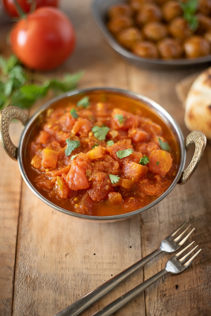 Tomato Based Dishes To Pair With Chianti - Easy Indian Tomato Chutney