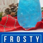 Frosty the Snowman Cocktail | Winter Cocktails | Blue Cocktails | Holiday Cocktails | Christmas Cocktails | Peppermint Cocktails | Coconut Rum Cocktail | Schnapps Cocktail | Candy Cane Cocktail | #cocktail #recipe #holidays #Christmas #peppermint
