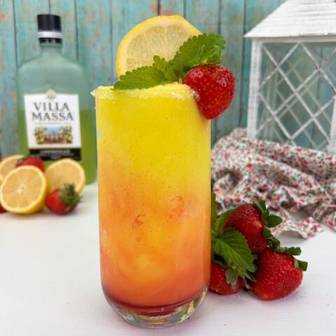 Frozen Strawberry Lemonade Cocktail 