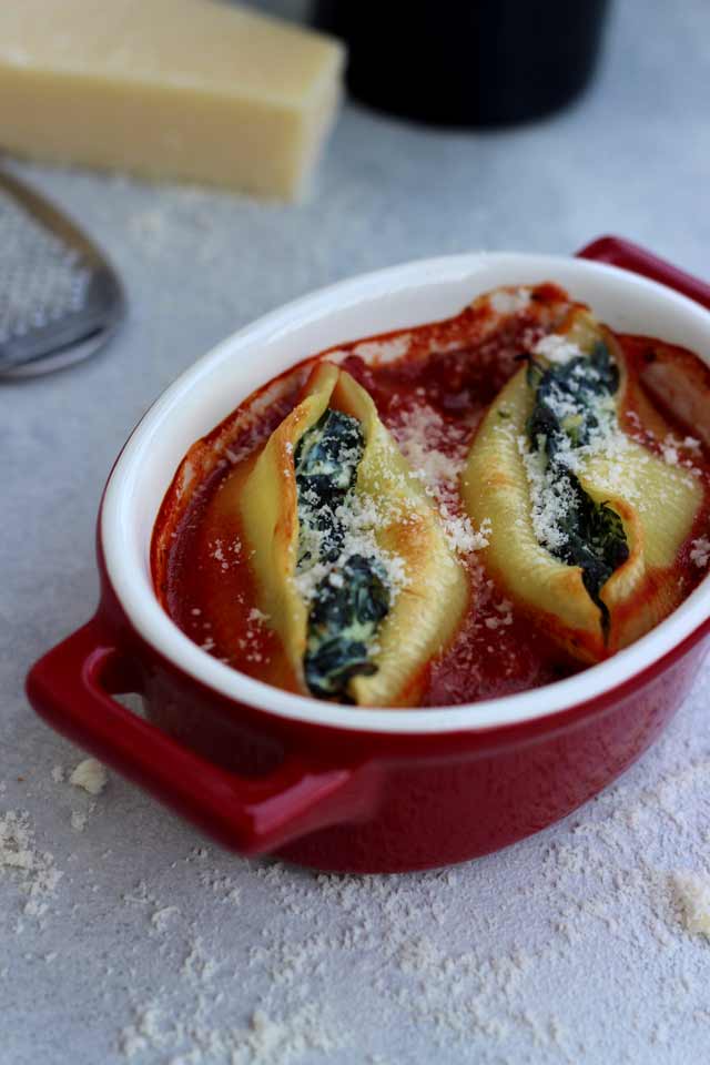 Tomato Based Dishes To Pair With Chianti - 5 Ingredient Stuffed Shells with Spinach and Ricotta