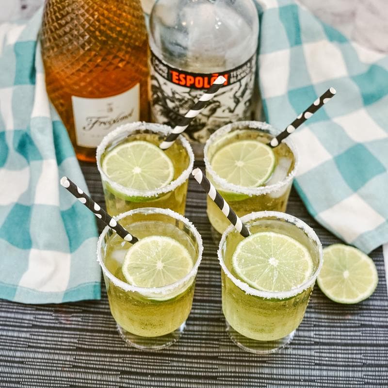 Yellow Cocktail Recipes For a Themed Party - Aspiring Winos