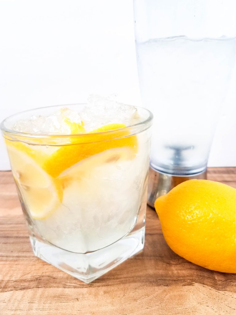 Vodka Lemonade Cocktail for Adults - Aspiring Winos