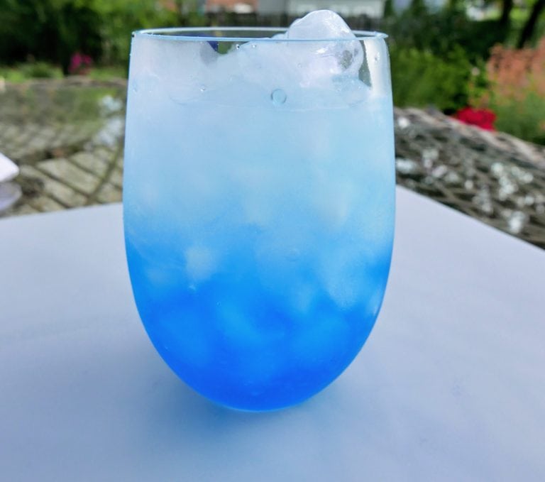 Patriotic Mocktail: Red, White & Blue Mocktail - Aspiring Winos