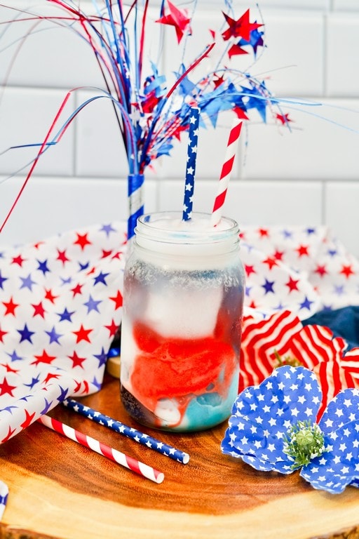 Completed float with fun American style straws sticking out. 