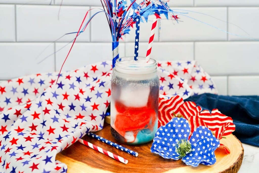 Delicious Patriotic Float For Kids