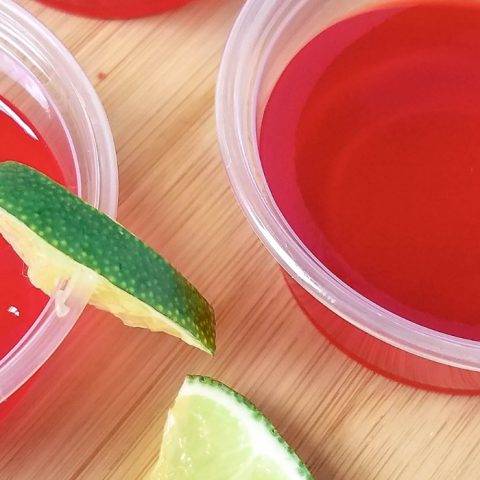 Easy Margarita Jello Shots: Raspberry Flavored| Margarita Jello Shots| Margarita Jello Shot Recipe| Margarita Mix Jello Shots| Raspberry Jello Shots| #jelloshots #margarita #cocktails