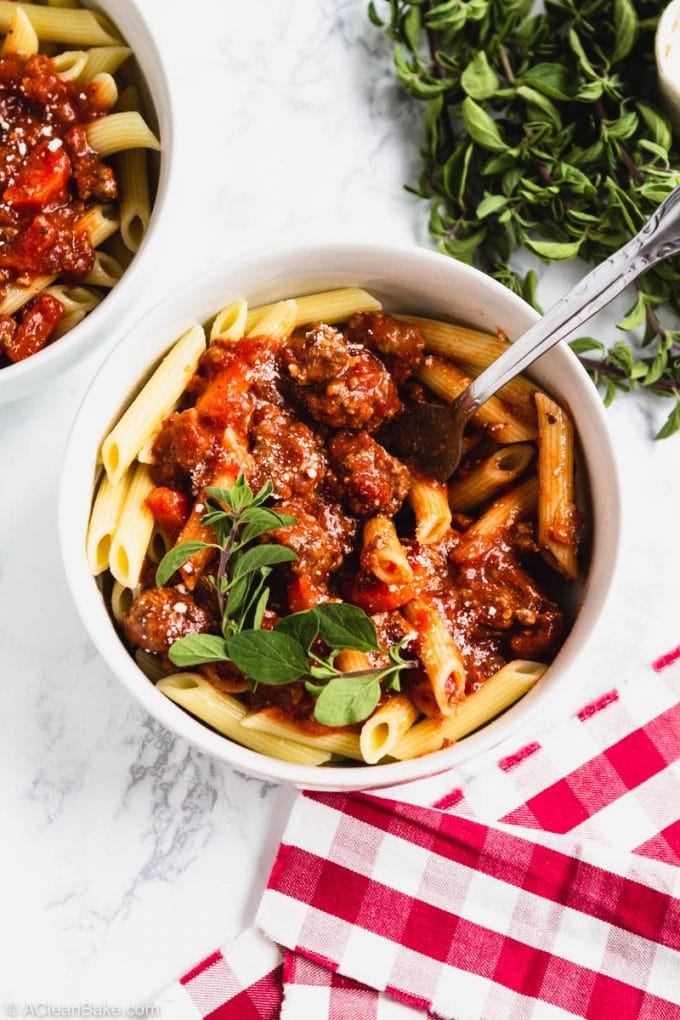 Tomato Based Dishes To Pair With Chianti - Slow Cooker Bolognese Sauce