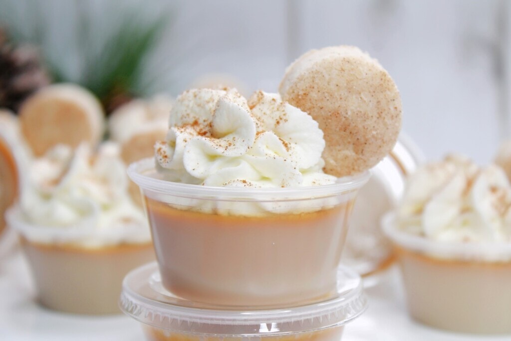 close up of snickerdoodle jello shot. 