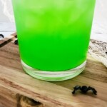 Snow White's Poison Apple Cocktail | Tequila Cocktail Recipe | Green Apple Cocktail | Disney Cocktail Recipe | Snow White Inspired Cocktail #SnowWhitePoisonAppleCocktail #TequilaCocktail #GreenAppleCocktail #DisneyCocktail #SnowWhiteMovie