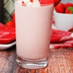 Strawberry Milkshake Cocktail | Creamy Cocktails | Strawberry Milkshake Cocktail Recipe | Bailey's Strawberries and Cream Cocktail | Whiskey Cocktail Recipe | Fruity Cocktail Recipes #StrawberryMilkshakeCocktail #CocktailRecipes #Baileys #Whiskey #Cocktails #MilkshakeRecipes