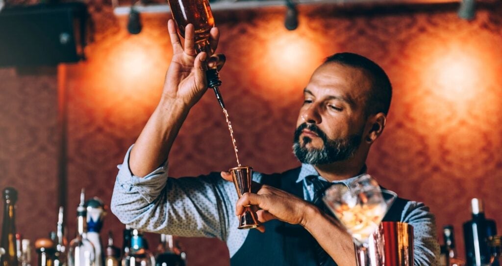 Best Ways to Prepare for a Long Bartending Shift