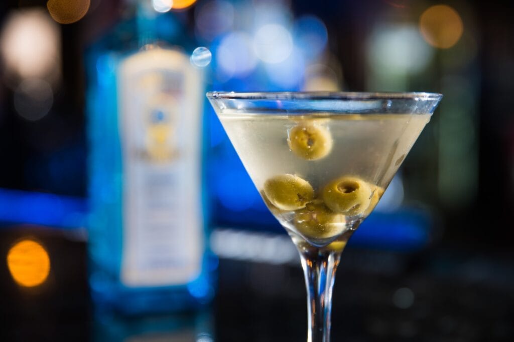 ISTJ - Classic Martini cocktail