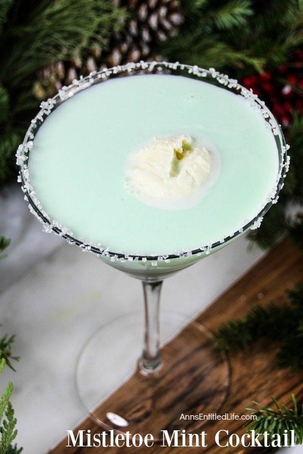 Mistletoe Mint Cocktail