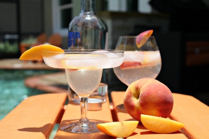 Sparkling Peachade Vodka Cocktail